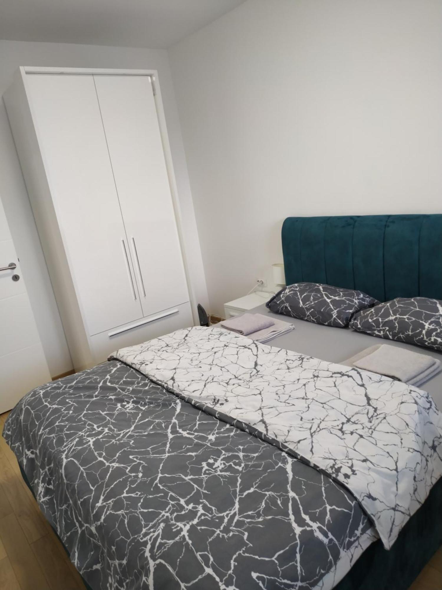 Apartment M & N Баня-Лука Экстерьер фото